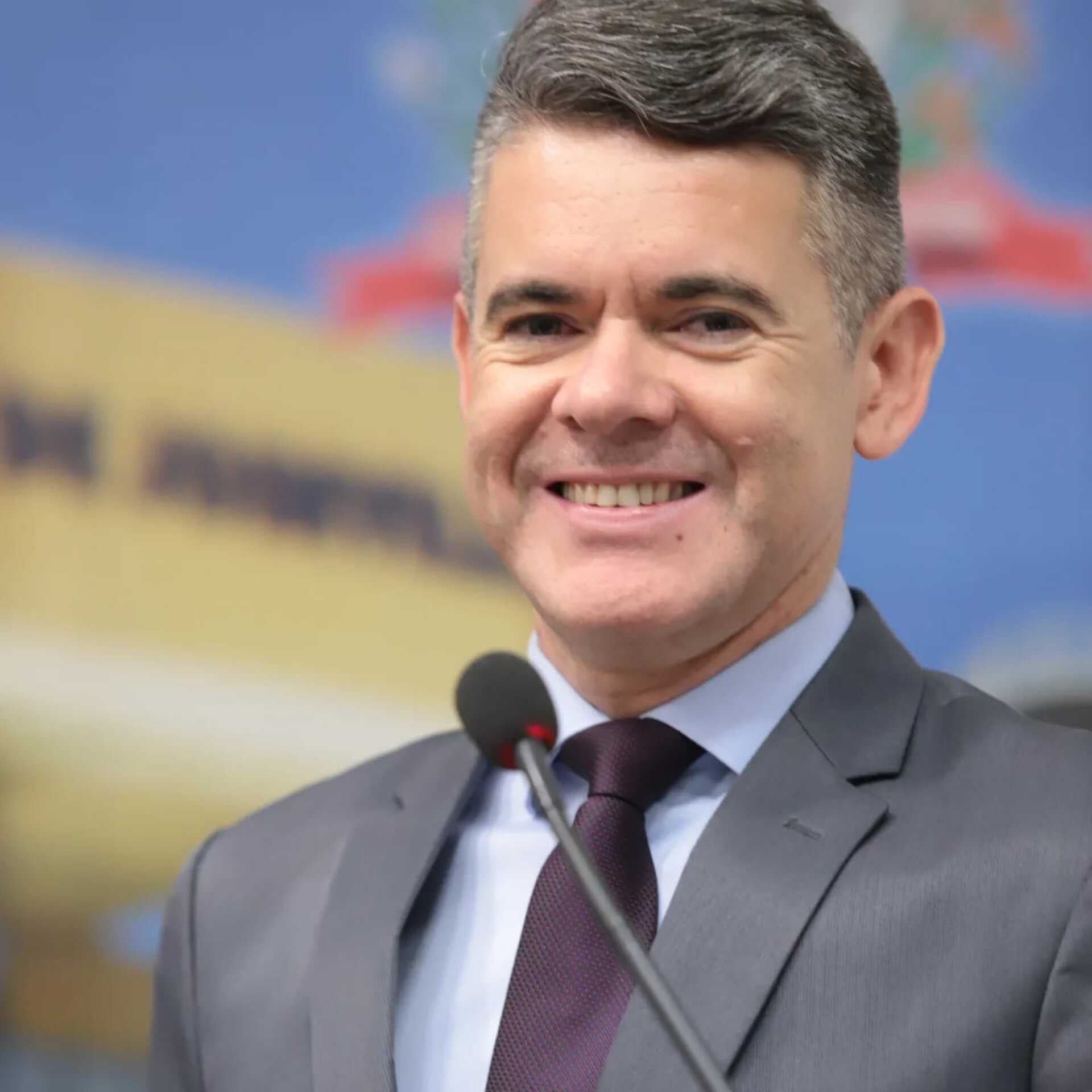 Jornalista e palestrante, acumula 20 anos de experiência em veículos de comunicação